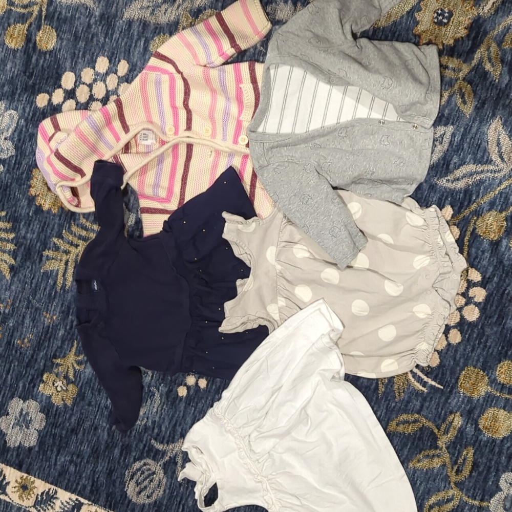 Baby Gap lot